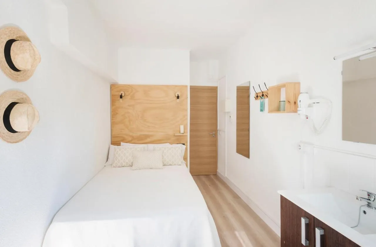 Forenna Hostel (Adults Only) El Arenal  0*, El Arenal (Mallorca)